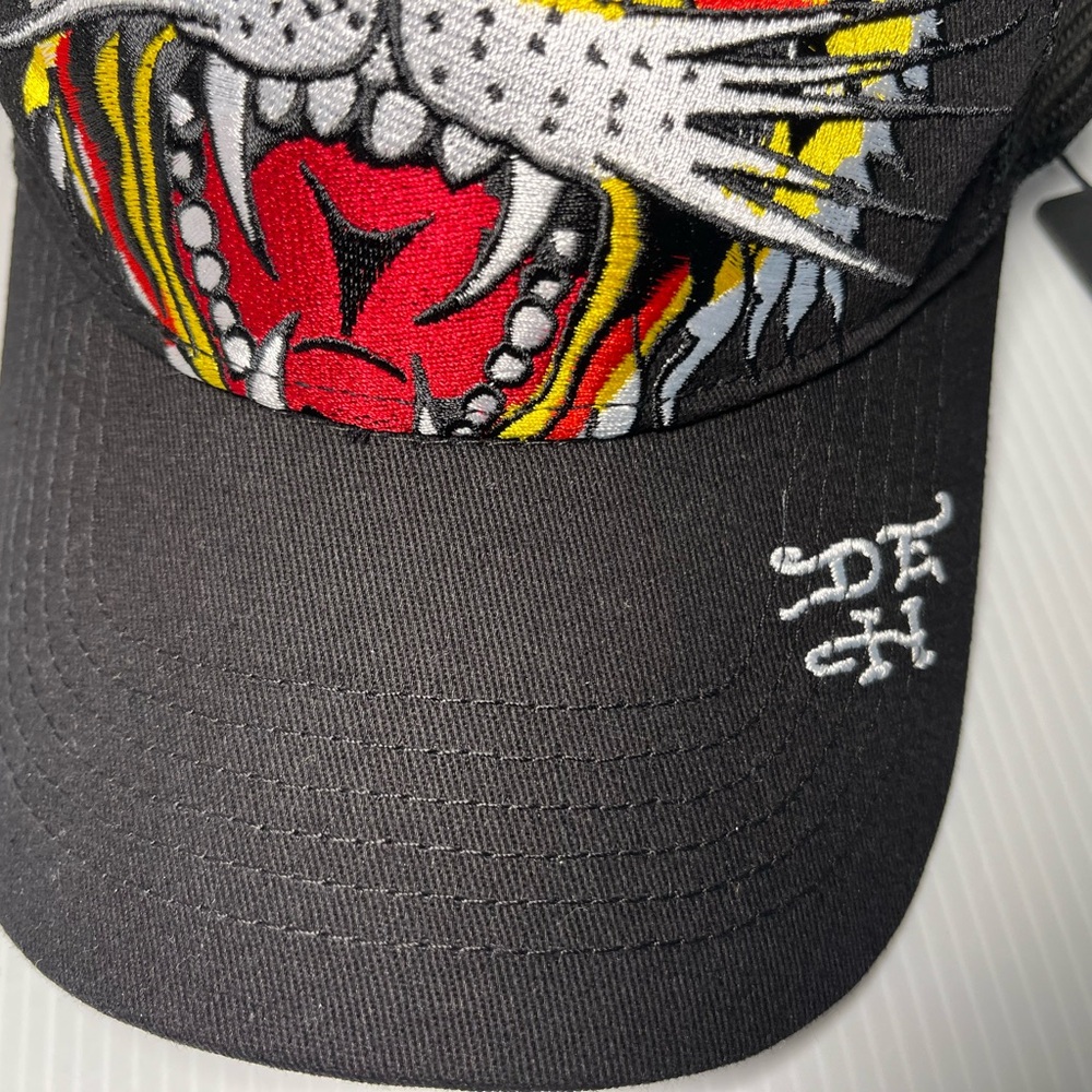 ED HARDY Embroidery Embellished and Mesh Combo Adjustable Circumference HAT - Picture 3 of 11